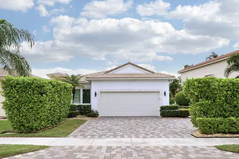 218 Isle Verde Way, Palm Beach Gardens, FL 33418