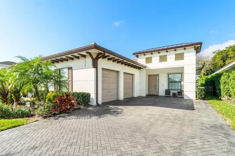 2928 Gin Berry Way, West Palm Beach, FL 33401