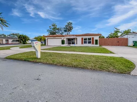 8900 NW 11th, Pembroke Pines, FL 33024