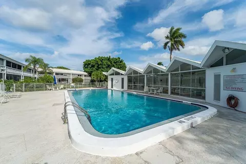 Exterior - 331 Tequesta Dr #224, Tequesta, FL 33469 photo 6 of 9