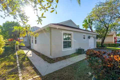 20718 NW 3rd, Pembroke Pines, FL 33029
