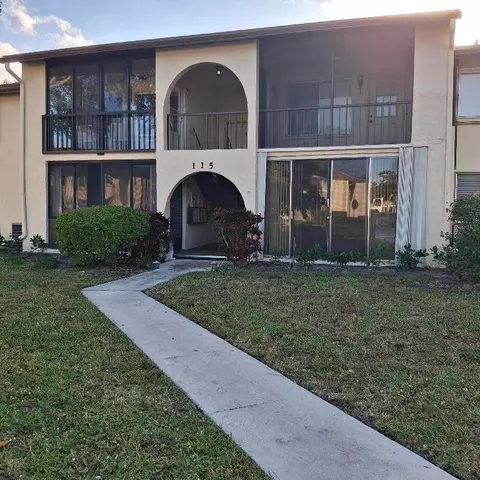 115 Lake Pine Cir #D-1, Greenacres, FL 33463
