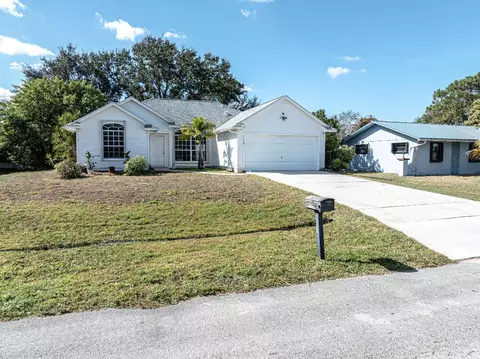 1116 SE Puritan Ln, Port Saint Lucie, FL 34983