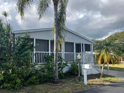 6761 NW 45th Ave, Coconut Creek, FL 33073