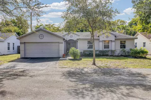 4846 NW 14th St, Coconut Creek, FL 33063