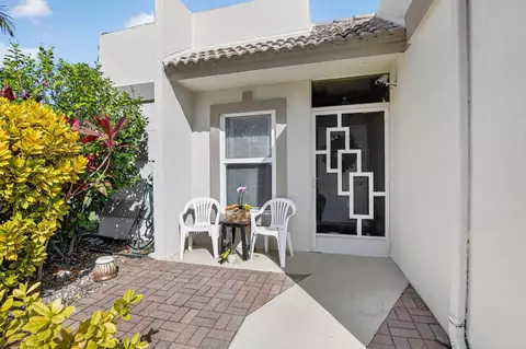 9215 Flynn Cir #8, Boca Raton, FL 33496