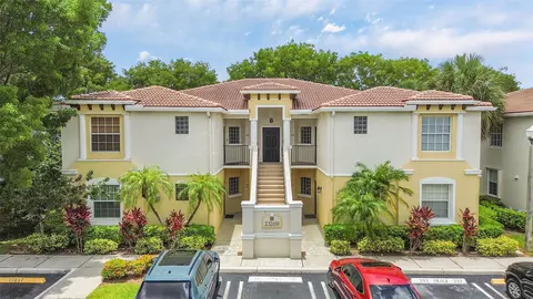 23269 Carolwood Ln #202, Boca Raton, FL 33428