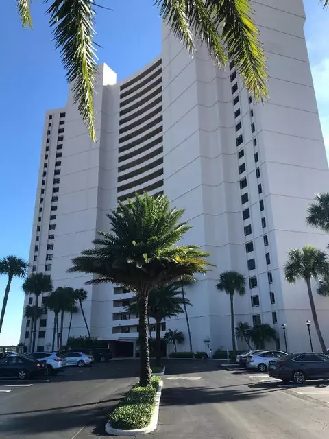 5200 N Flagler Dr #1202, West Palm Beach, FL 33407