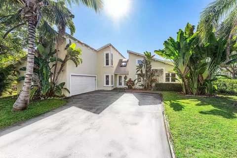 11480 Chipmunk Dr, Boca Raton, FL 33428