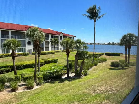 110 Half Moon Cir #C1, Hypoluxo, FL 33462