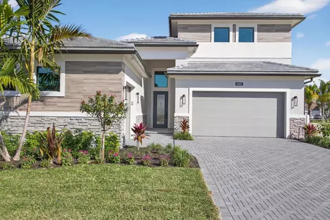 13697 Le Christine Dr, Palm Beach Gardens, FL 33412