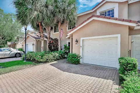6204 NW 74th Ct, Parkland, FL 33067