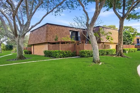 3022 30th, Greenacres, FL 33463
