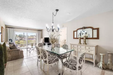 353 Lake Frances Dr, West Palm Beach, FL 33411