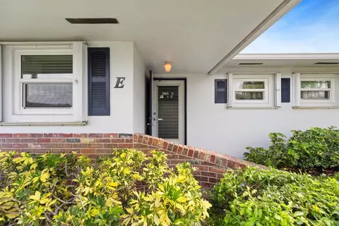 2758 Emory Dr E #E, West Palm Beach, FL 33415