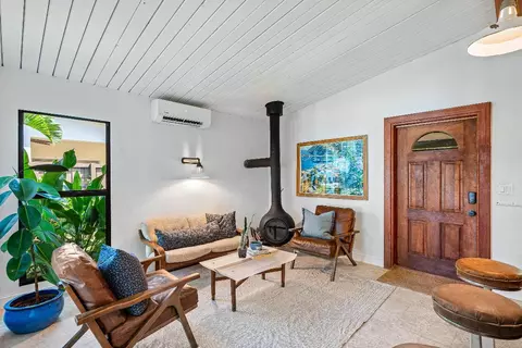 363 Glouchester St, Boca Raton, FL 33487