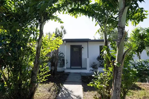 924 NW 11th Ct, Fort Lauderdale, FL 33311