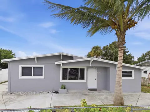 4050 Browning Dr N, West Palm Beach, FL 33406