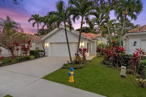 4780 Valencia Dr, Delray Beach, FL 33445