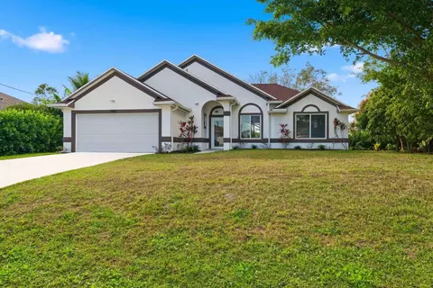 3031 SE Galt Cir, Port Saint Lucie, FL 34984