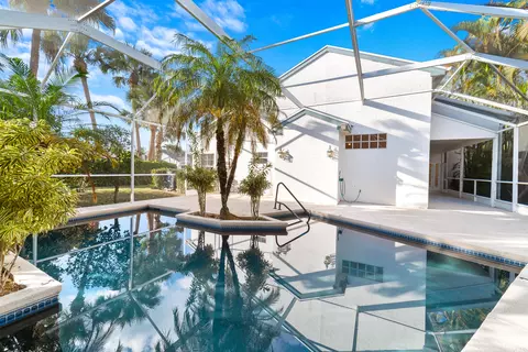 1148 Wild Cherry Ln, Wellington, FL 33414