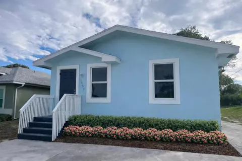 1457 W 32nd St, Riviera Beach, FL 33404