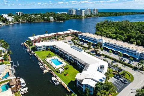 701 NE Harbour #103, Boca Raton, FL 33431