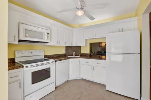 265 SE 10th St #11C, Deerfield Beach, FL 33441 photo 16