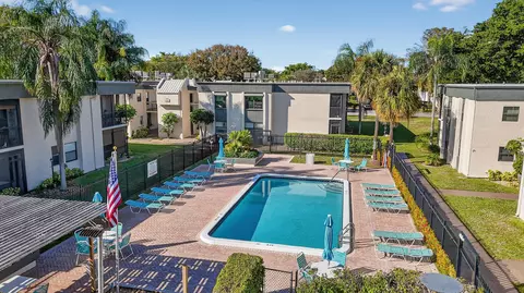 265 SE 10th St #11C, Deerfield Beach, FL 33441 photo 37