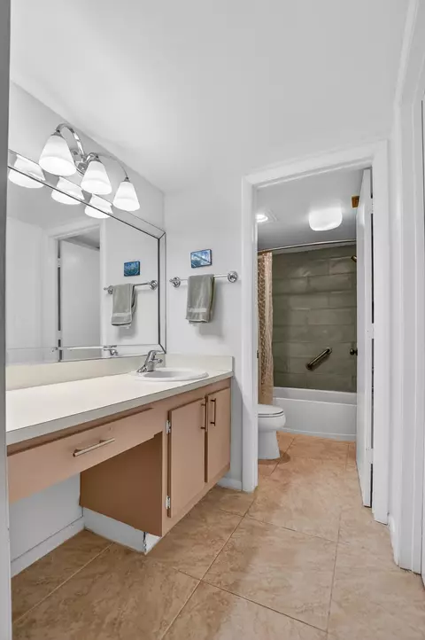 265 SE 10th St #11C, Deerfield Beach, FL 33441 photo 23