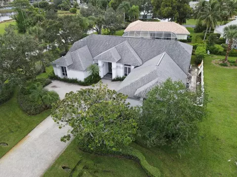 1111 SE Westchester Dr, Port Saint Lucie, FL 34952