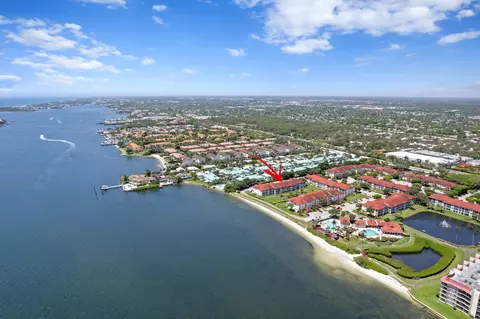 110 Half Moon Cir #D1, Hypoluxo, FL 33462