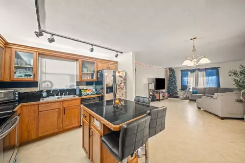 4528 SW 54th St #302-B, Fort Lauderdale, FL 33314