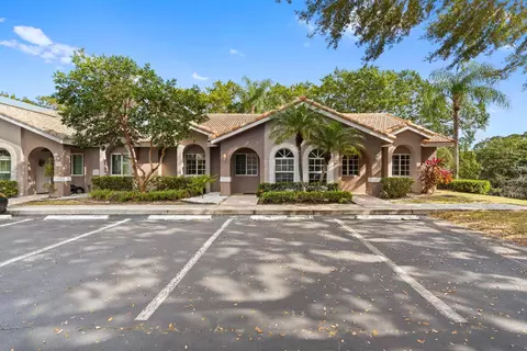 3161 Holiday Springs Blvd #14-3, Margate, FL 33063