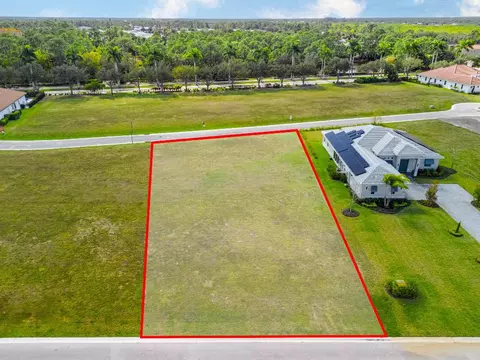 135 SE Via Lago Garda, Port St Lucie, FL 34952