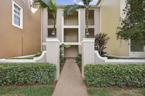 11730 Saint Andrews Pl #307, Wellington, FL 33414
