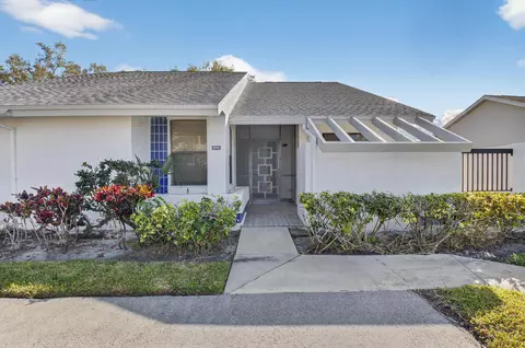 10980 Hidden Lake Pl, Boca Raton, FL 33498