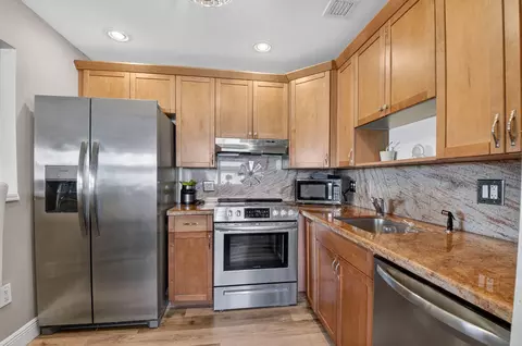 170 Valencia H, Delray Beach, FL 33446