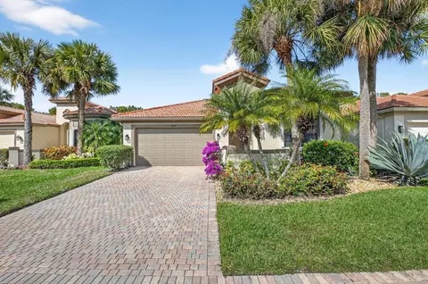 9804 Isles Cay Dr, Delray Beach, FL 33446