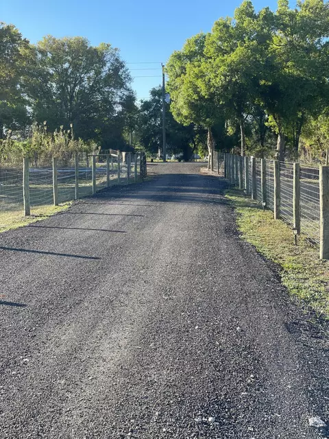 1220 A Rd, Labelle, FL 33935