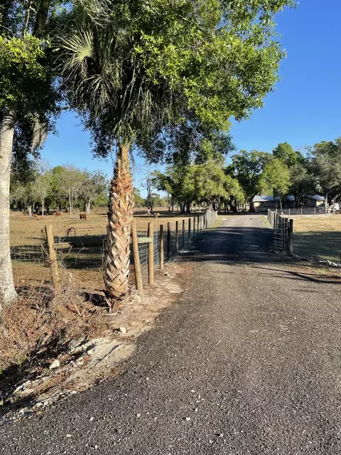 1220 A Rd, Labelle, FL 33935 photo 37