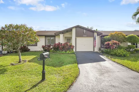 15903 Laurel Oak Cir, Delray Beach, FL 33484