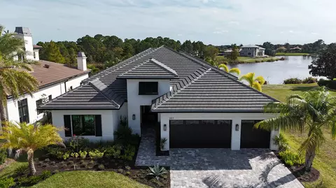 207 SE Bella Strano, Port Saint Lucie, FL 34984