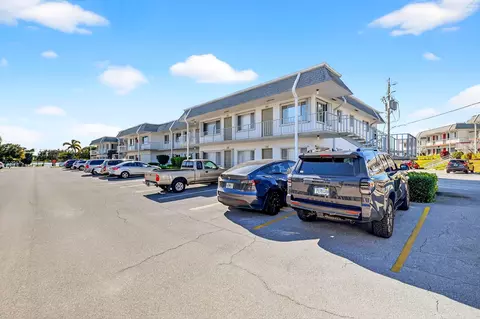 3160 Lake Osborne Dr #109, Lake Worth Beach, FL 33461