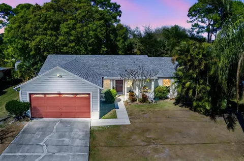 541 SE Faith Ter, Port Saint Lucie, FL 34983