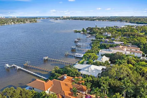 5387 Pennock Pt, Jupiter, FL 33458