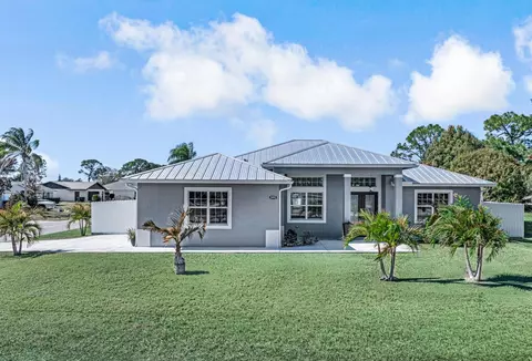 2092 SW Airoso Blvd, Port Saint Lucie, FL 34984