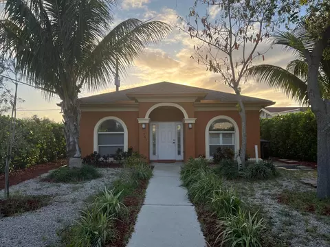 731 S J St, Lake Worth Beach, FL 33460