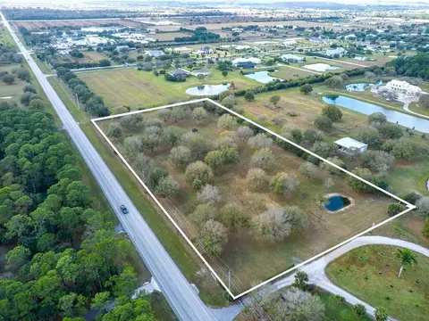 195 66th Ave SW, Vero Beach, FL 32968