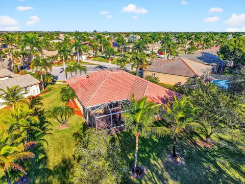 9566 Lantern Bay Cir, West Palm Beach, FL 33411